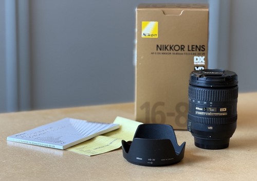 Nikon 85mm f3 - 16-85mm, f3.5-5.6